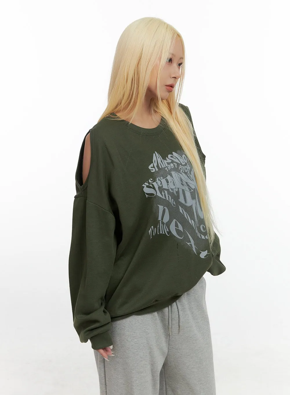 Comfy Graphic Print Sweatshirt CS426