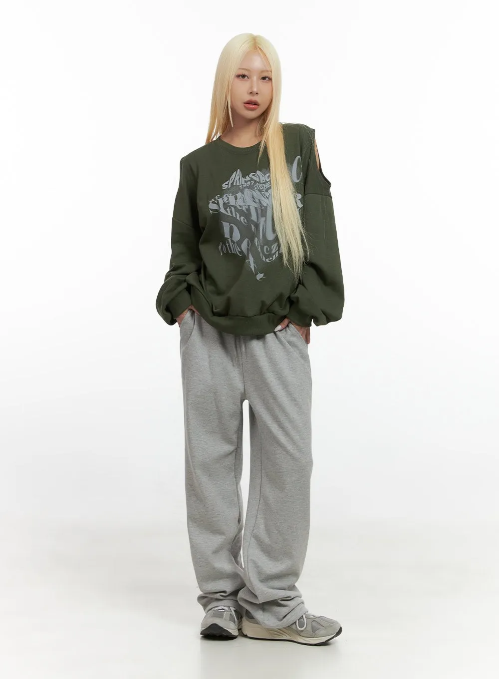 Comfy Graphic Print Sweatshirt CS426